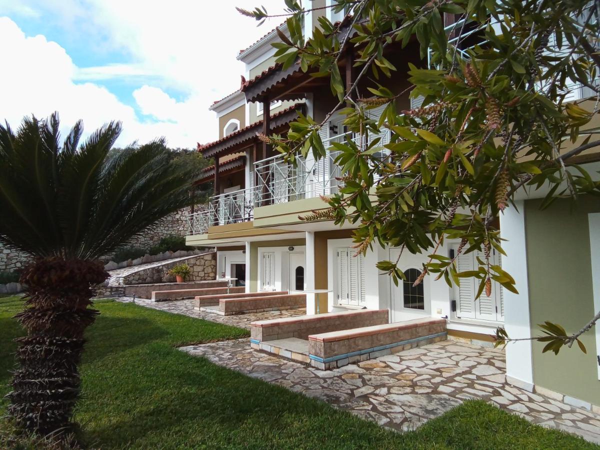 Dogis Retreat Apartment Agia Efimia Exterior foto